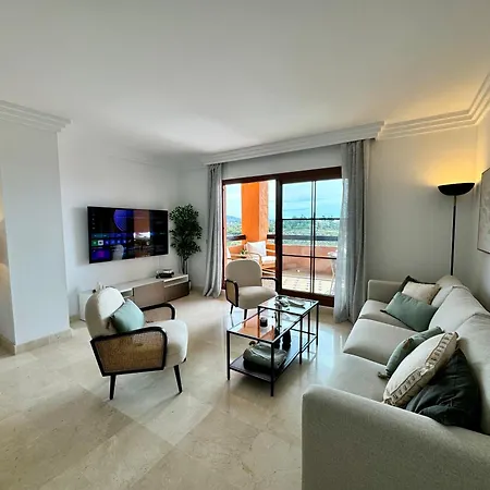 Piso De Lujo Totalmente Equipado A Estrenar 6 Apartament Estepona